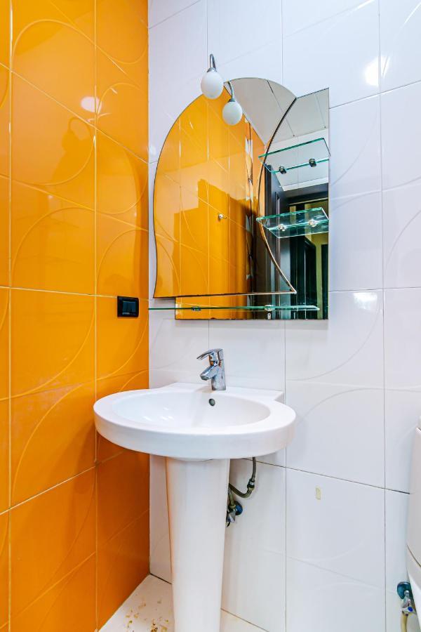 Lovely Sweet Apartment Баку Экстерьер фото